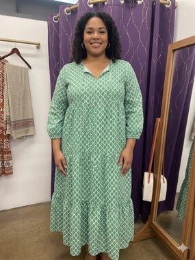 Green Printed Tiered Midi Dress - Women's